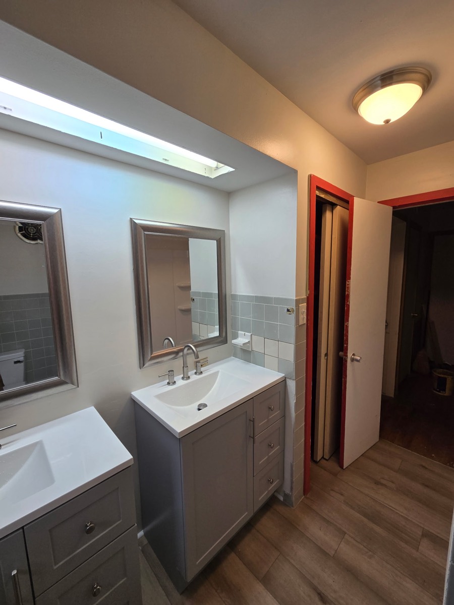 New bathroom vanity